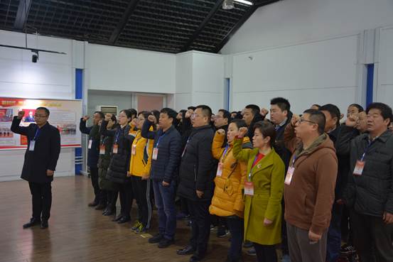 组织学员赴山东省党史陈列馆参观，重温入党誓词
